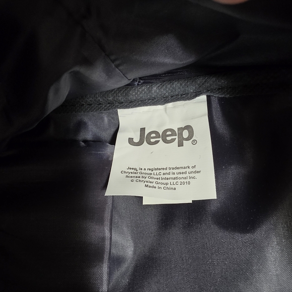 Small Jeep Duffle Bag Zipper Gym Carrier Gray With Strap 15” x 7.5 - Picture 9 of 9